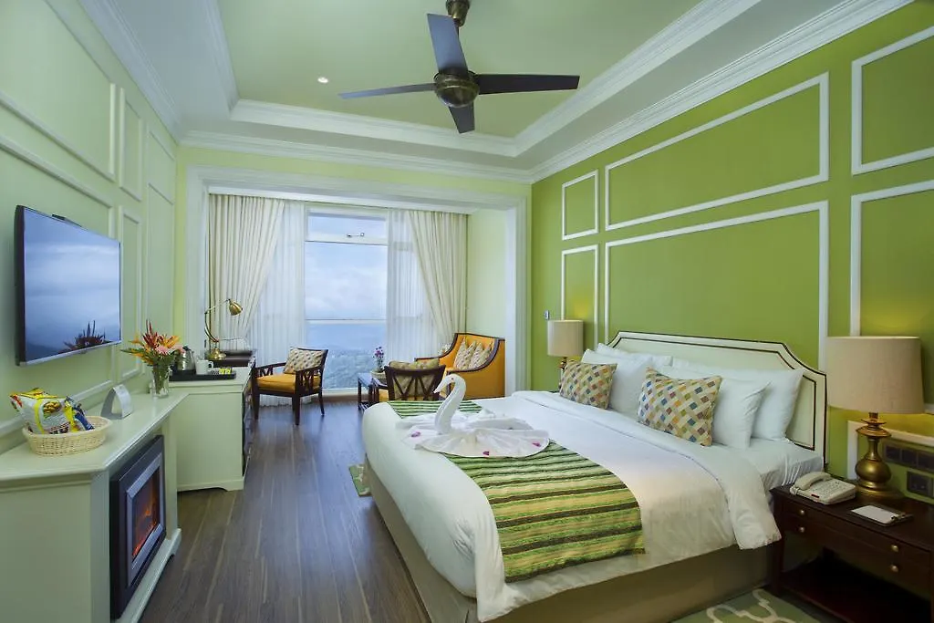 Hotel Fragrant Nature Munnar