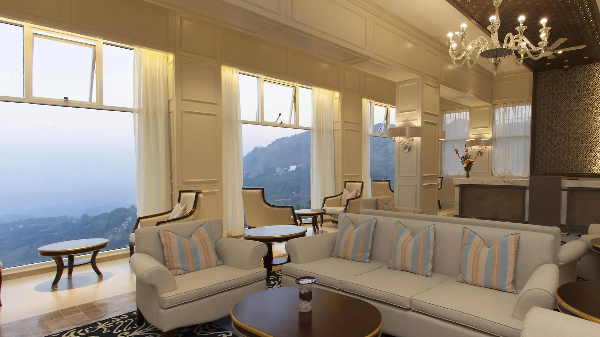 Hotel Fragrant Nature Munnar